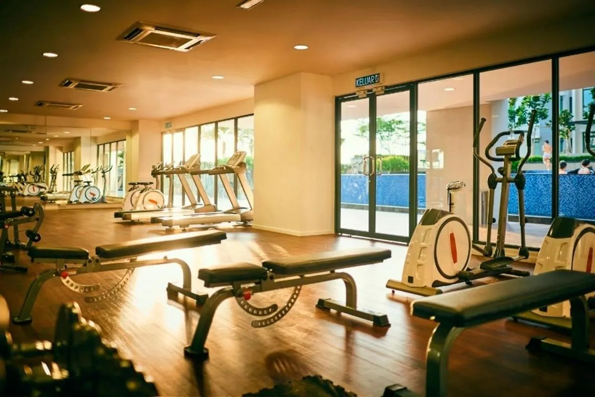 Utropolis Glenmarie 2R 1B 舒适和温暖家的环境 Apartment Shah Alam
