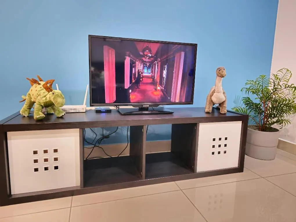 Utropolis Glenmarie 2R 1B 舒适和温暖家的环境 Apartment Shah Alam