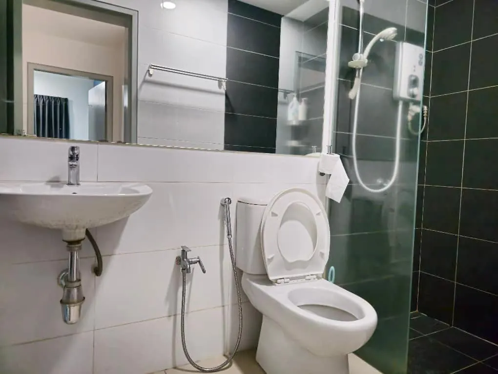 Utropolis Glenmarie 2R 1B 舒适和温暖家的环境 Apartment Shah Alam Malaysia