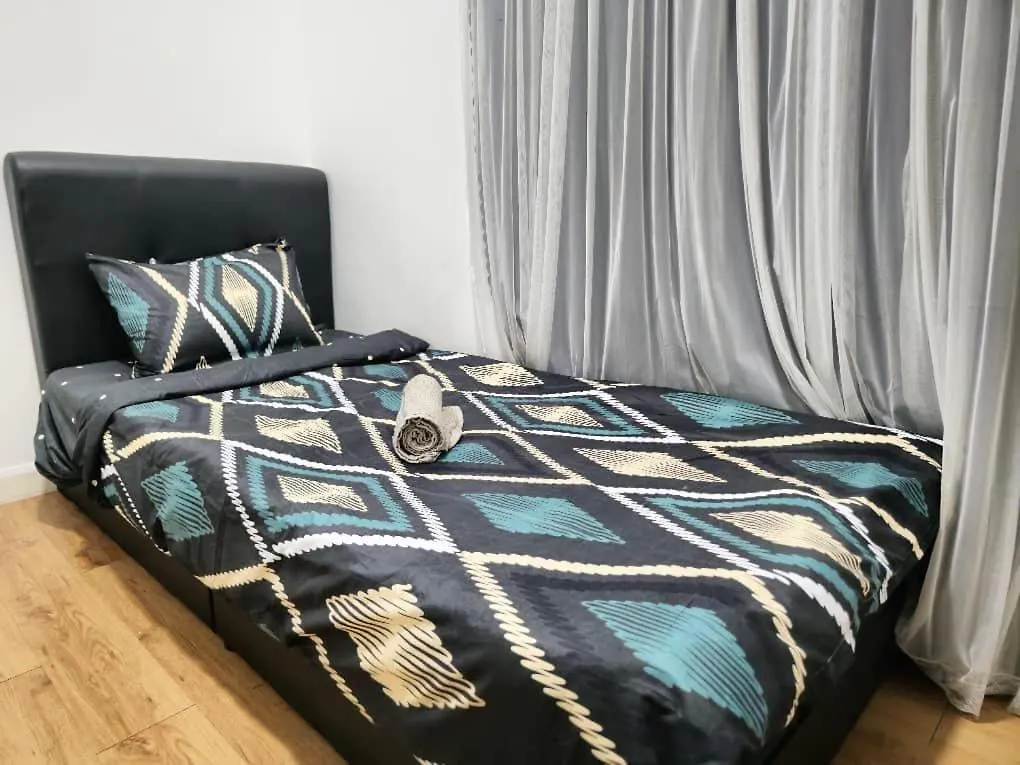 Utropolis Glenmarie 2R 1B 舒适和温暖家的环境 Apartment Shah Alam Malaysia